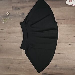 NWOT black skater skirt